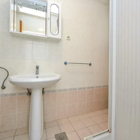 Ana Apartment *