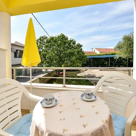 Apartment Ana Petrcane